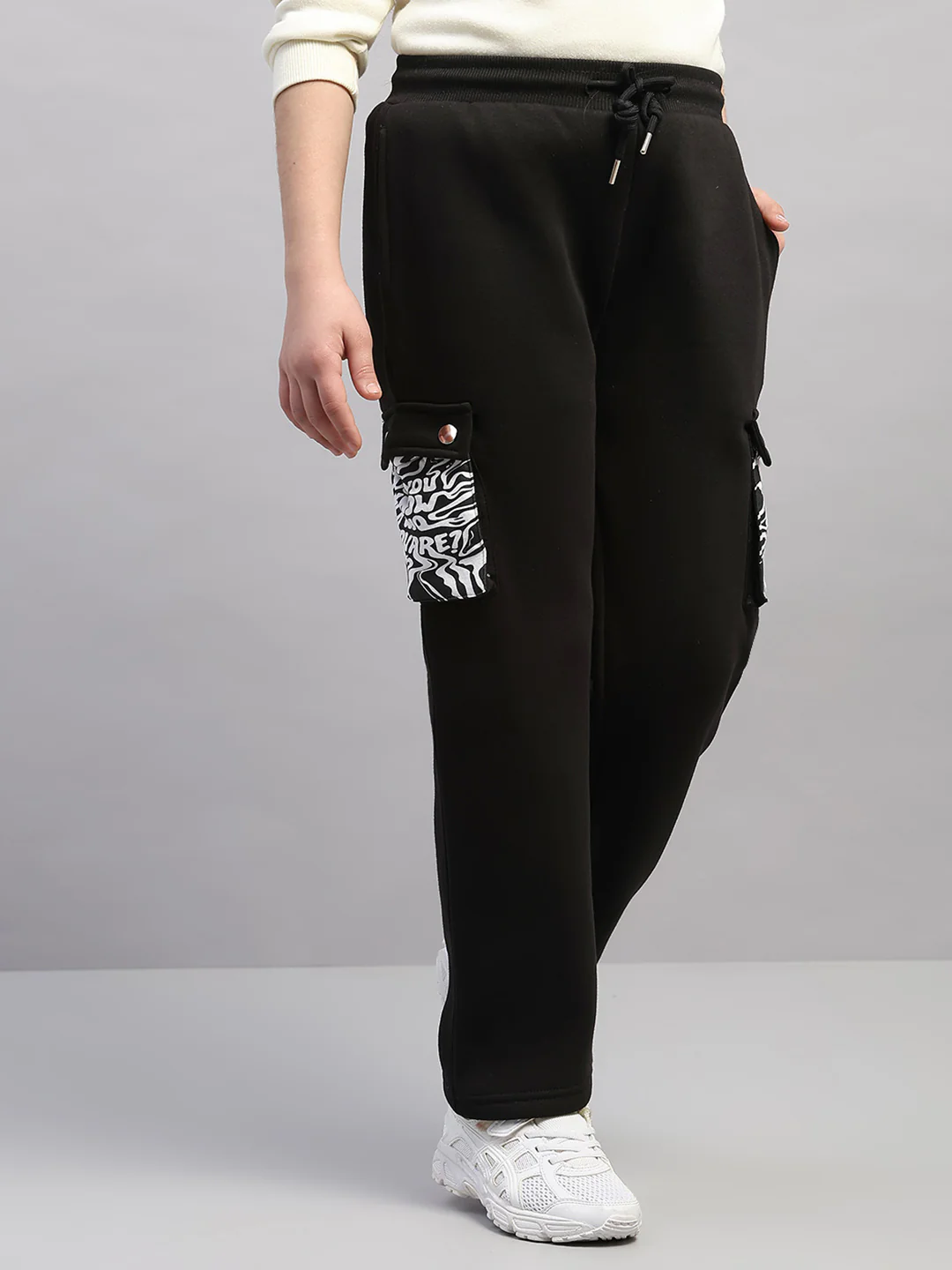 Girls Black Printed Regular Fit Lower - Image 4