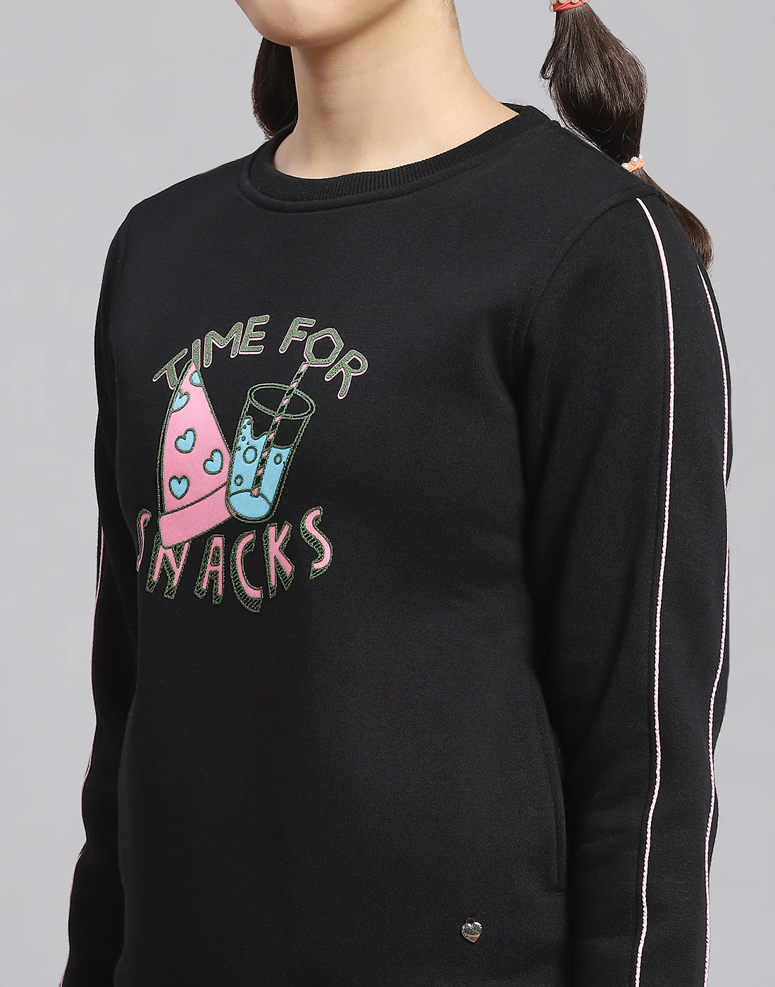 Girls Black Printed Round Neck Full Sleeve Tracksuit - Image 6