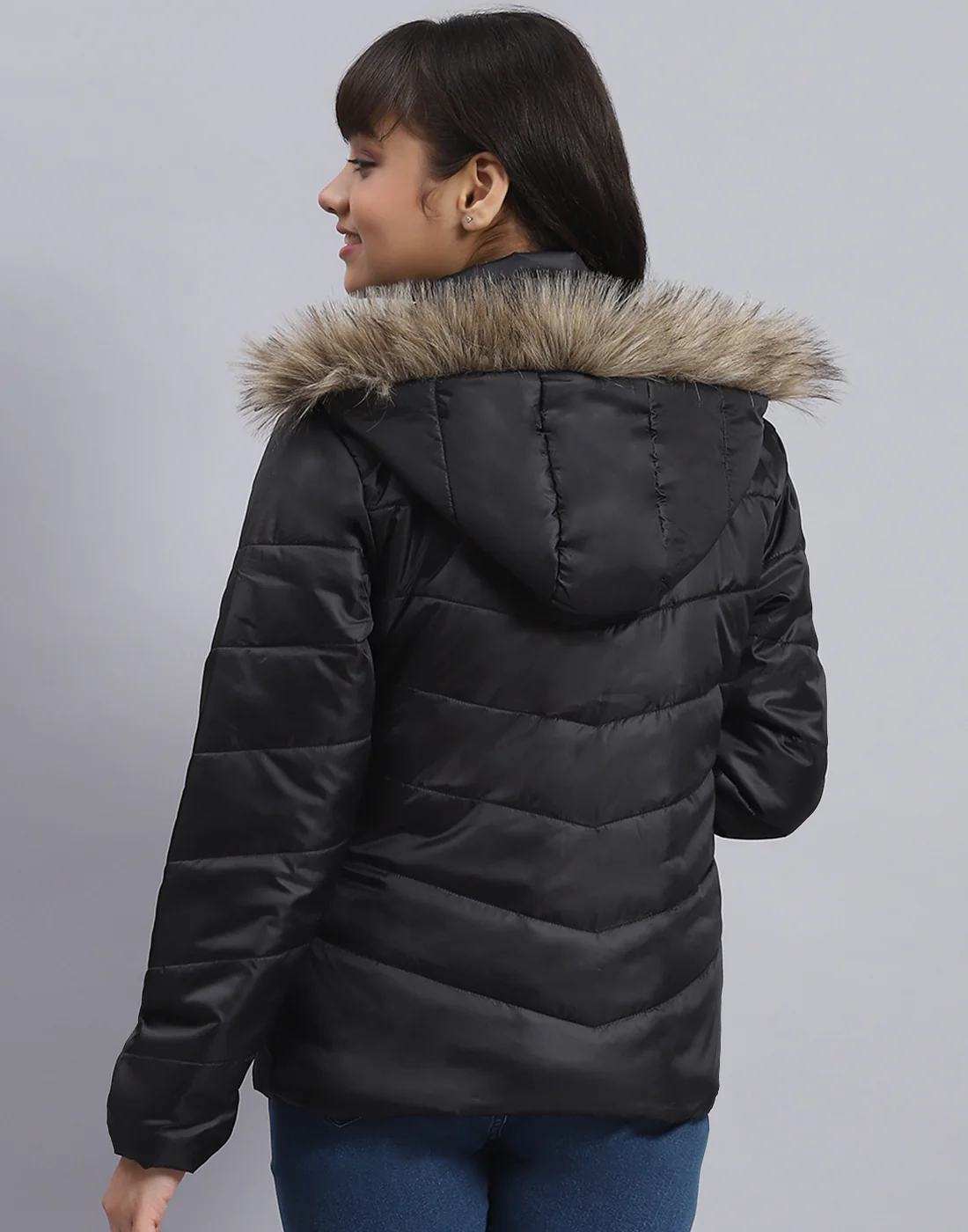 Girls Black Solid Hooded Full Sleeve Girls Jacket - Image 5