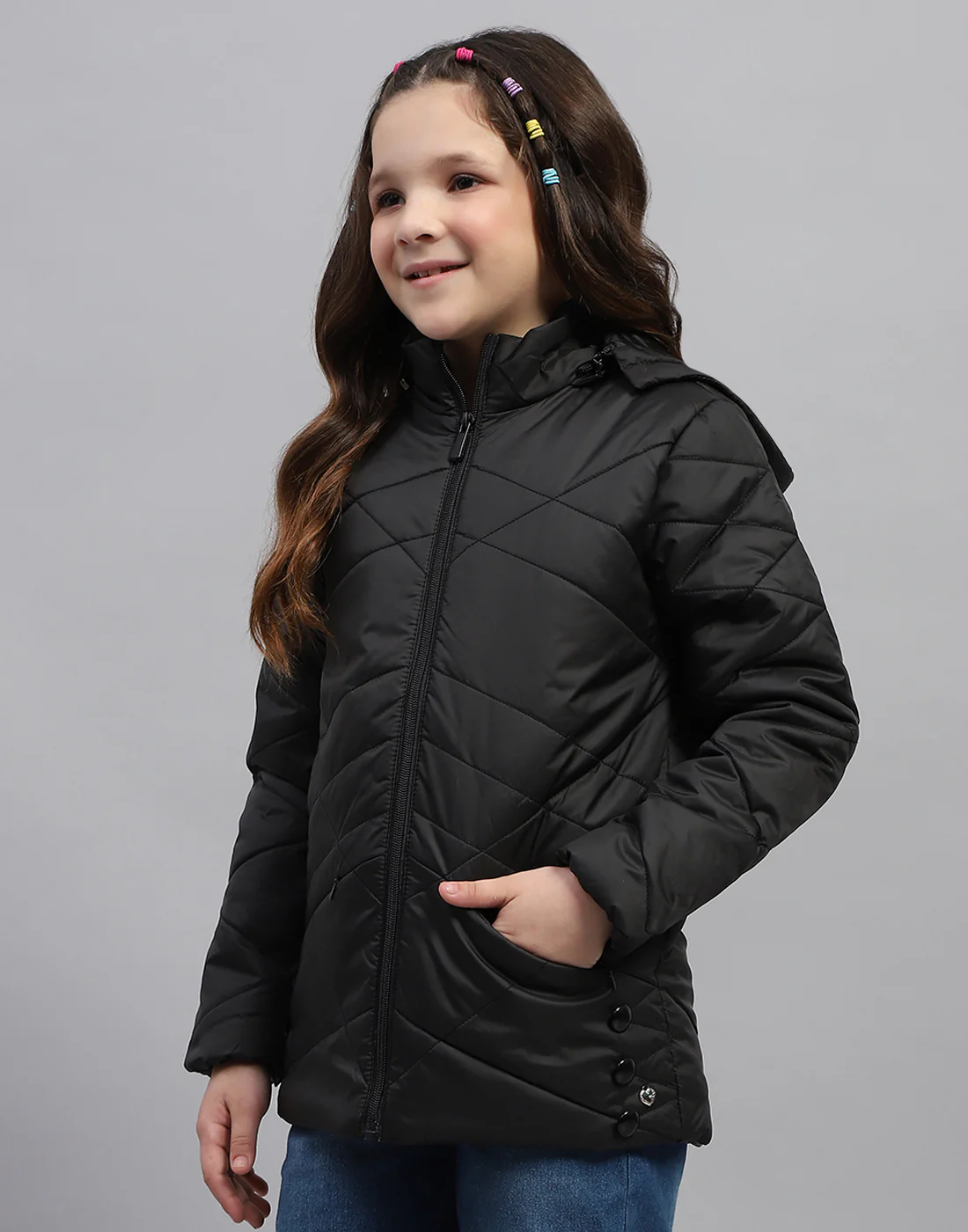 Girls Black Solid Hooded Full Sleeve Jacket - Image 3