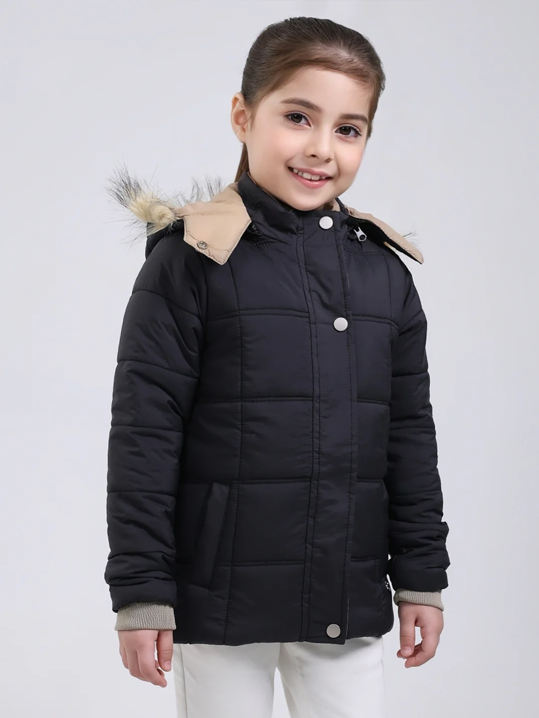 Girls Black Solid Hooded Full Sleeve Jacket - Image 4