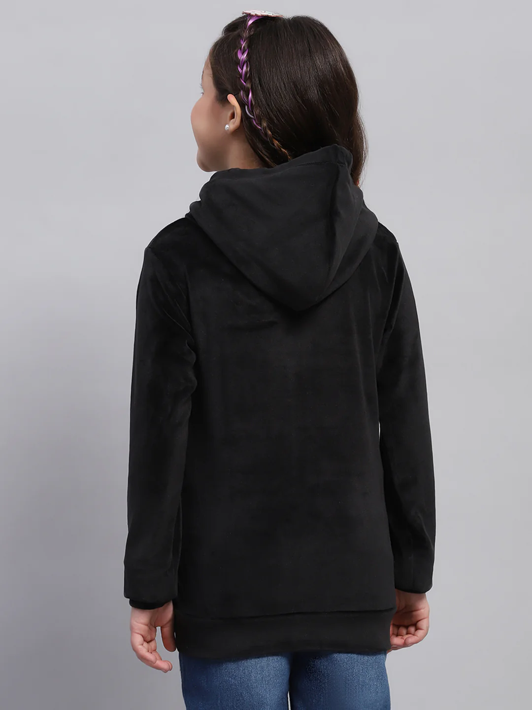 Girls Black Solid Hooded Full Sleeve Sweatshirt - Image 5