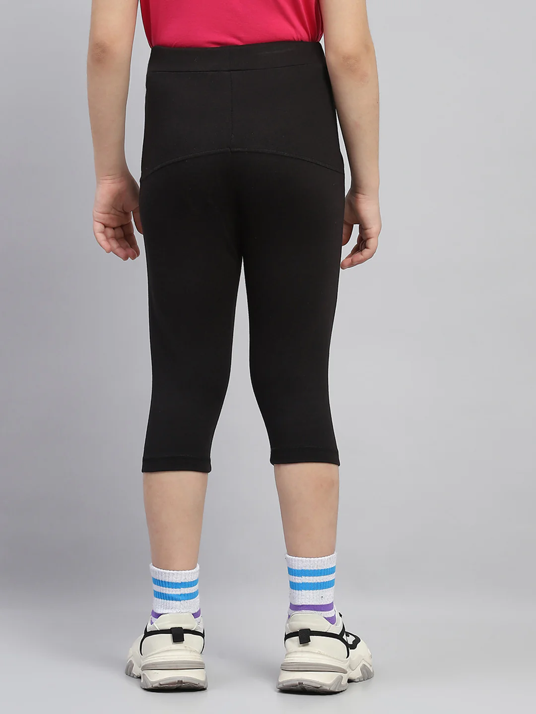 Girls Black Solid Regular Fit Capri - Image 5
