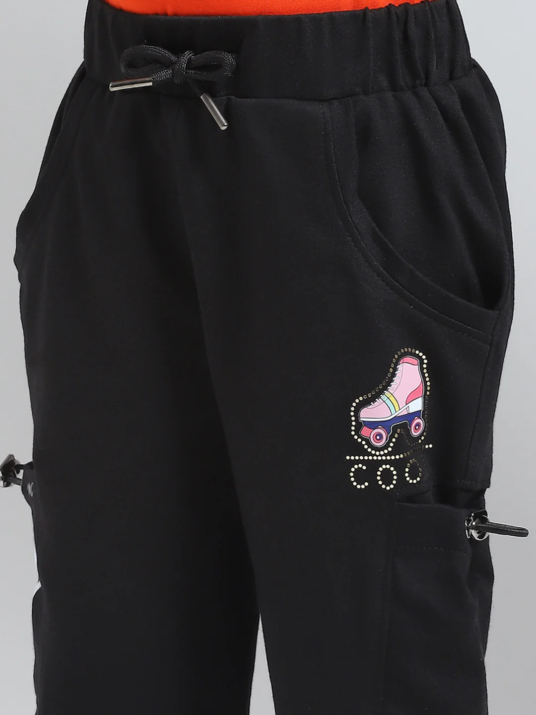 Girls Black Solid Regular Fit Capri - Image 6