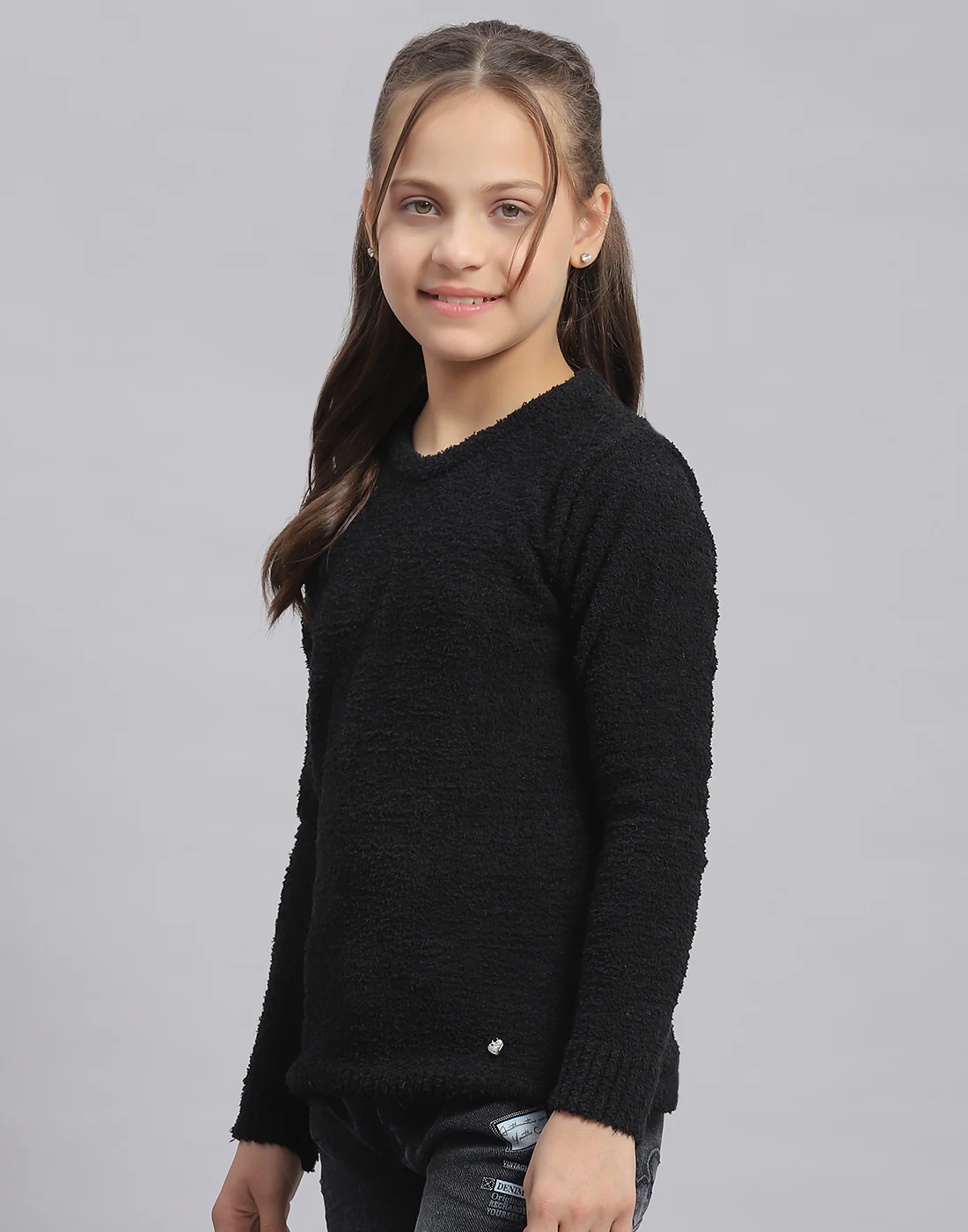 Girls Black Solid Round Neck Full Sleeve Sweater - Image 3