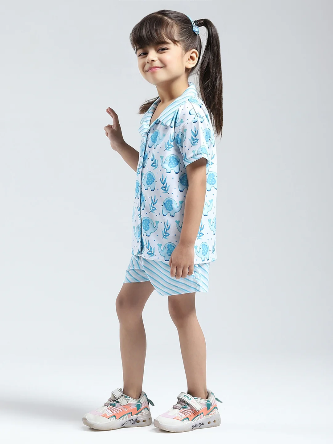 Girls Blue Printed Collar Half Sleeve Shorts Set - Image 3