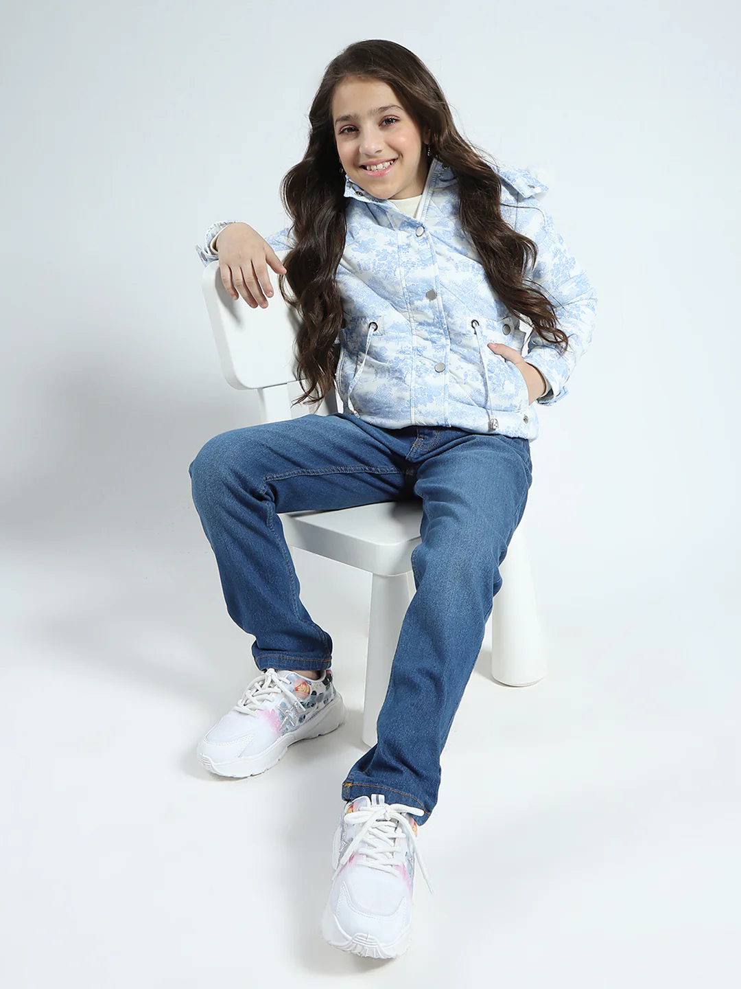 Girls Blue Printed Detachable Hood Full Sleeve Jacket - Image 2