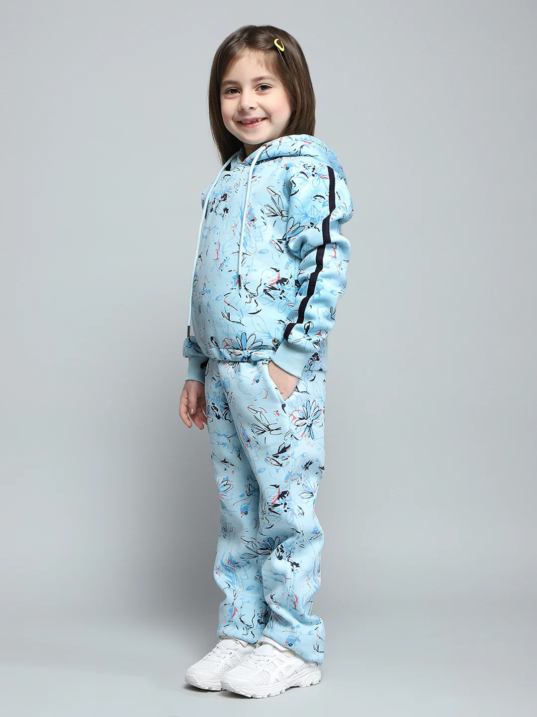 Girls Blue Printed Hooded Full Sleeve Tracksuit - Image 3