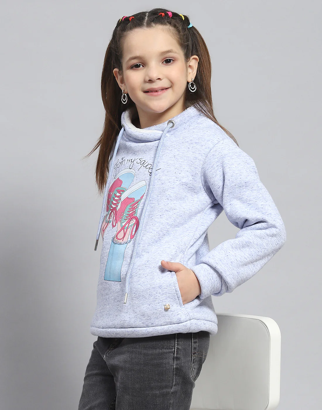 Girls Blue Printed Round Neck Full Sleeve Sweatshirt - Image 6