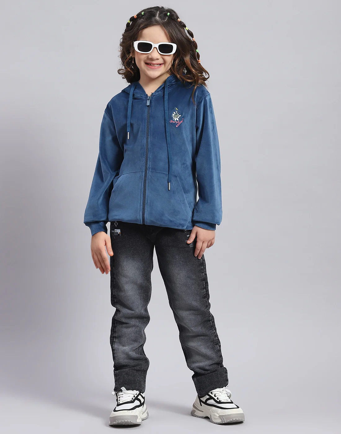 Girls Blue Solid Hooded Full Sleeve Sweatshirt - Image 2