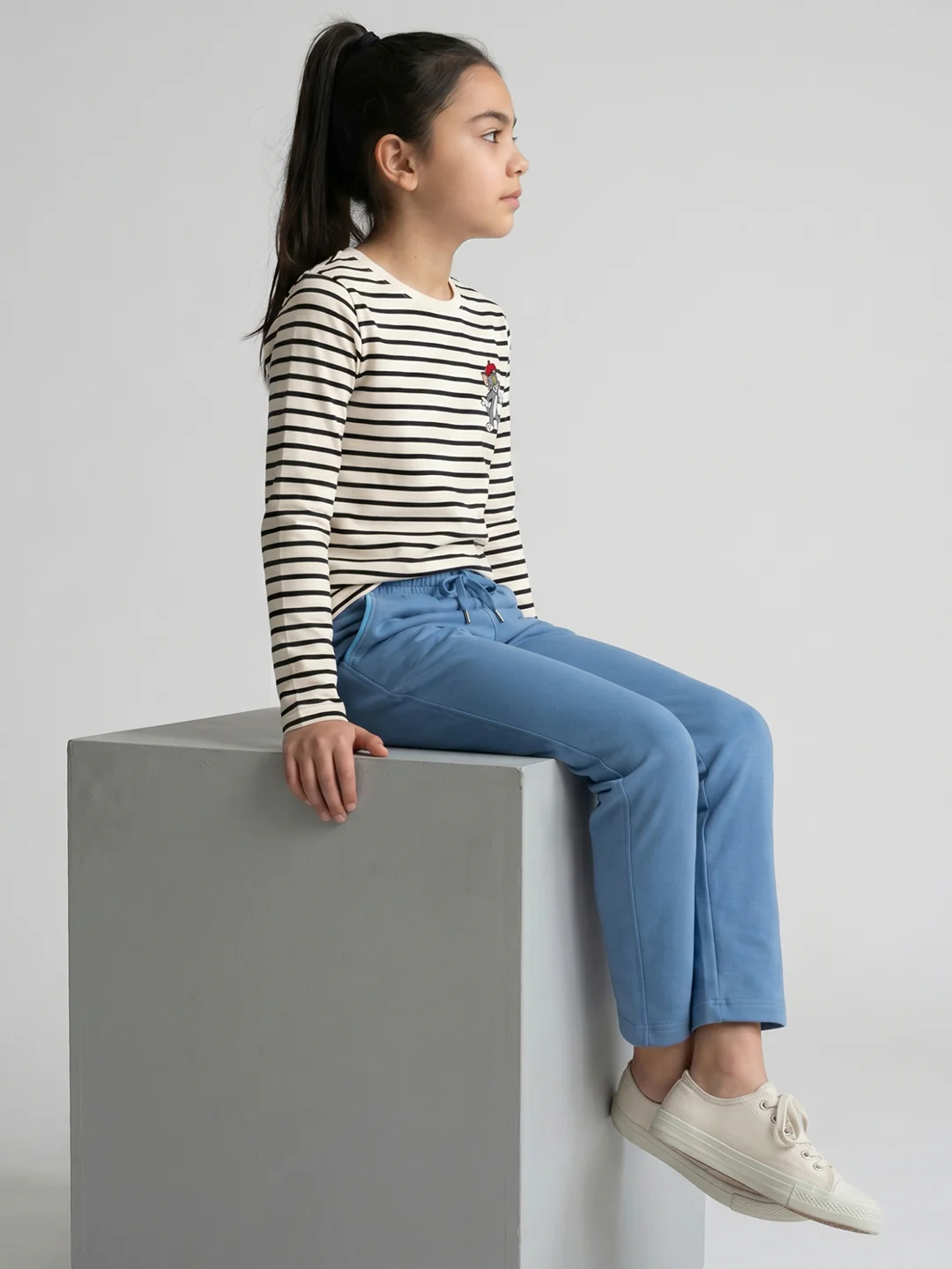 Girls Blue Solid Regular Fit Lower - Image 6