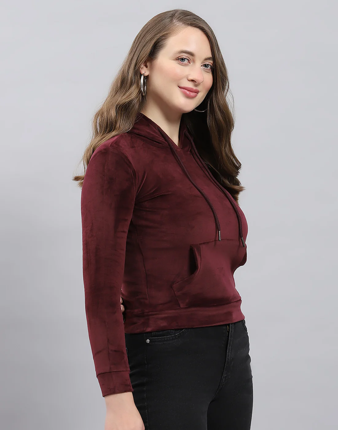 Girls Burgundy Solid Hooded Full Sleeve Sweatshirt - Image 3
