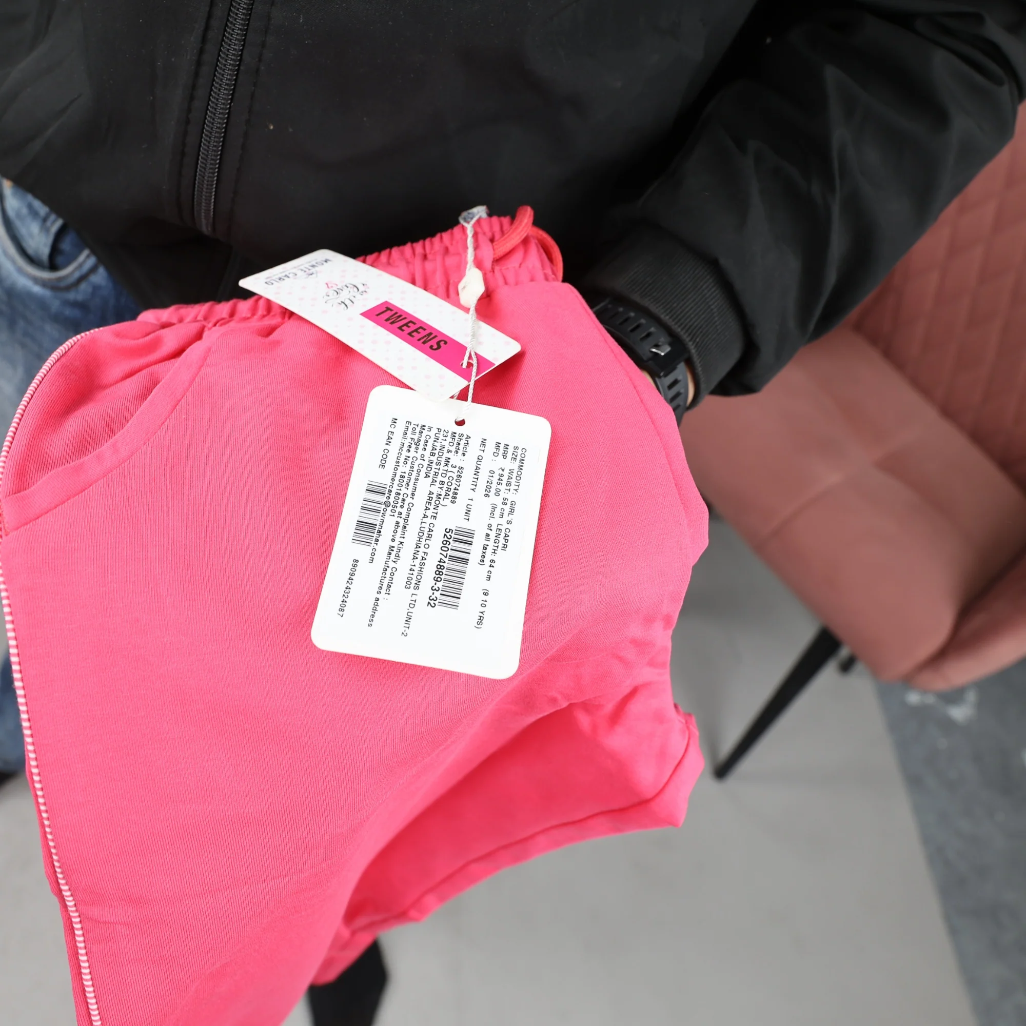 Girls Coral Solid Regular Fit Capri - Image 5
