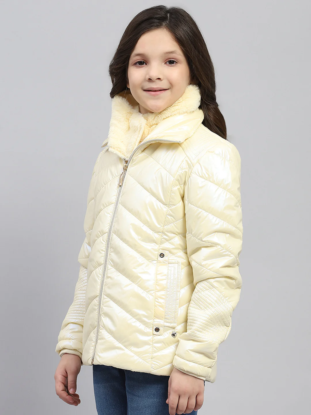 Girls Cream Solid Collar Full Sleeve Reversible Jacket - Image 3