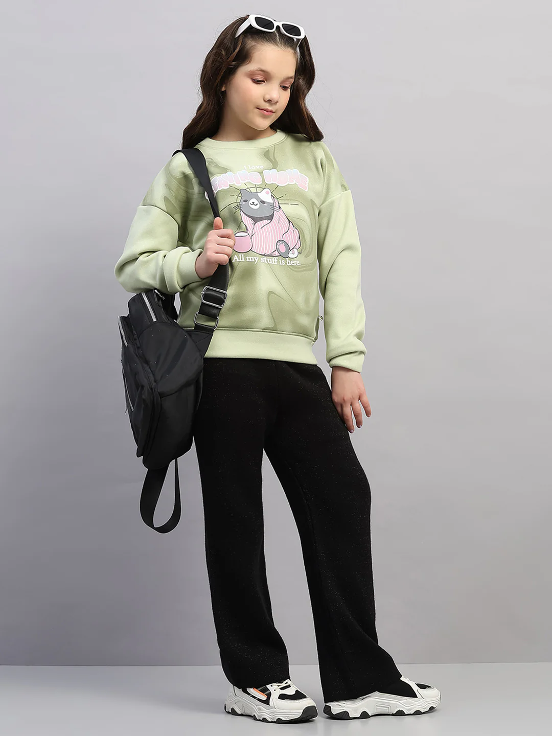 Girls Green Printed Round Neck Full Sleeve Sweatshirt - Image 2