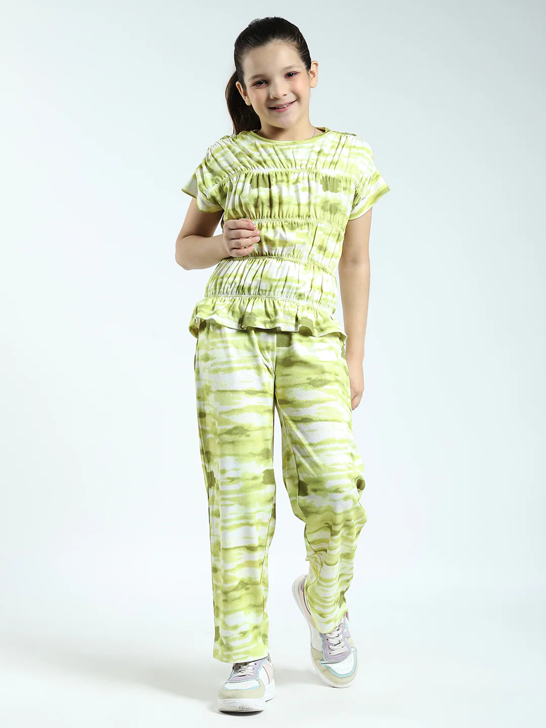 Girls Green Printed Round Neck Half Sleeve Cords Set