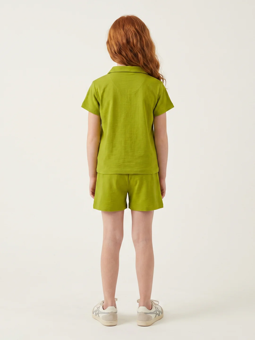 Girls Green Solid Round Neck Half Sleeve Cords Set - Image 4