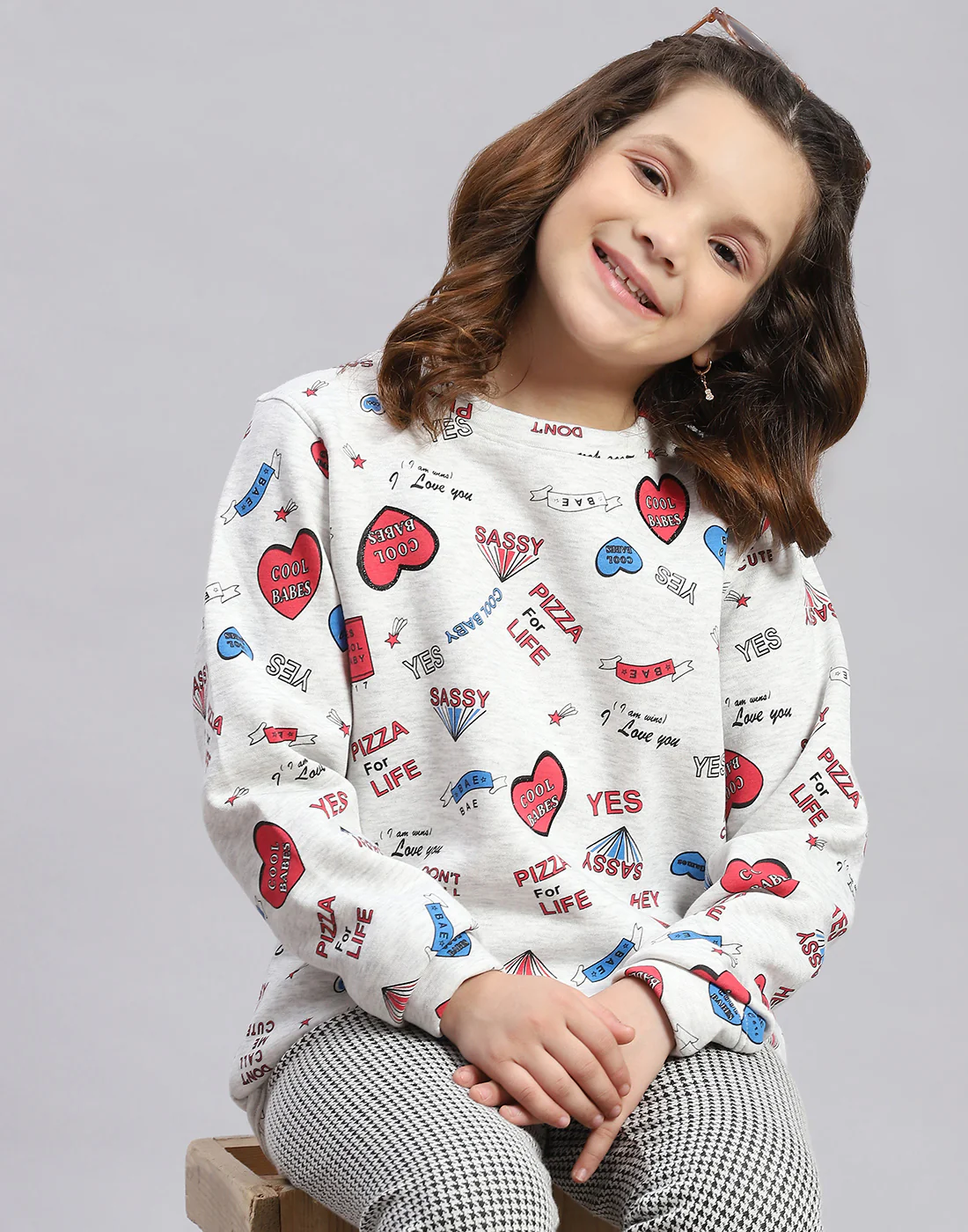 Girls Grey Printed Round Neck Full Sleeve Sweatshirt