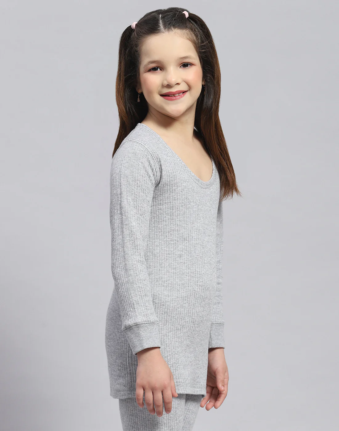 Girls Grey Solid Round Neck Full Sleeve Thermal Vest - Image 4