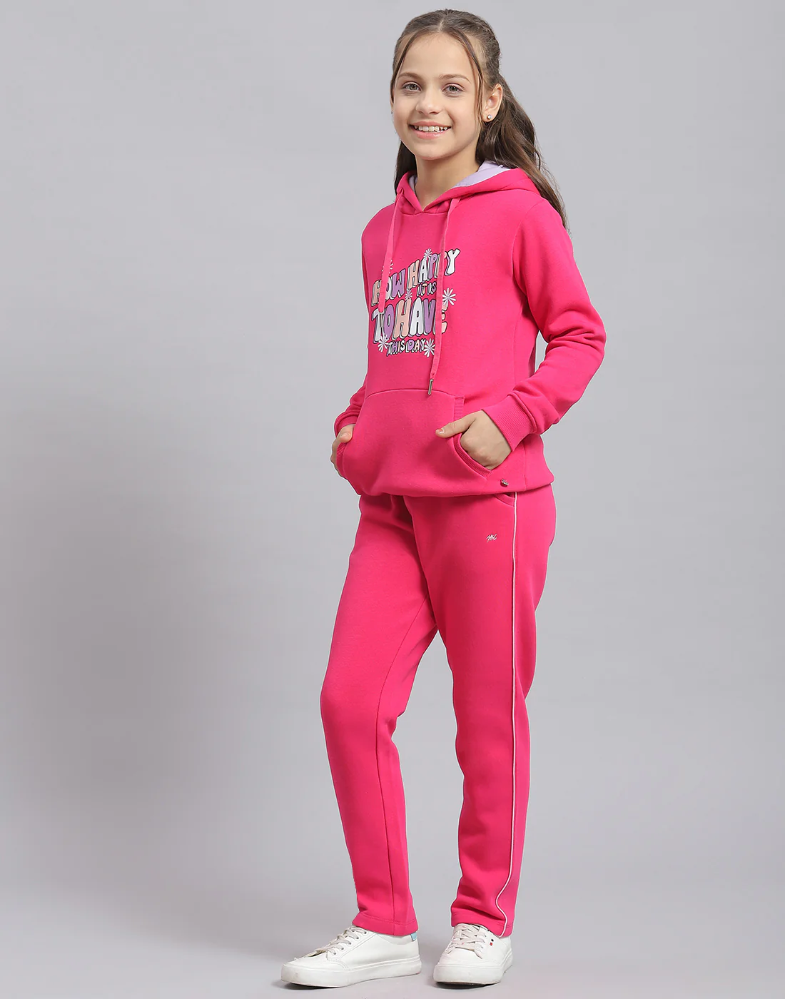 Girls Magenta Printed Hooded Full Sleeve Sweatshirt - Image 3