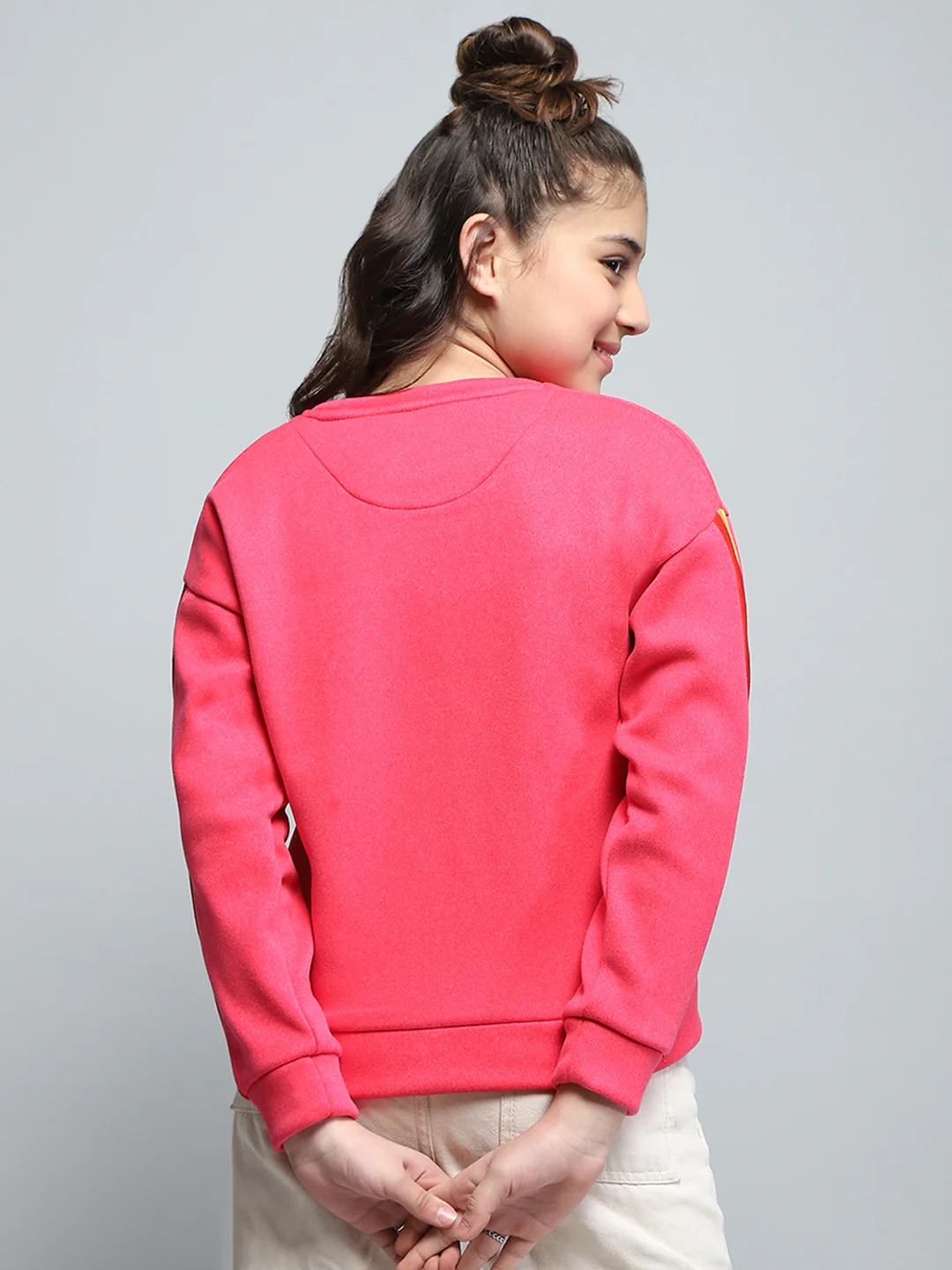 Girls Magenta Printed Round Neck Full Sleeve Sweatshirt - Image 5