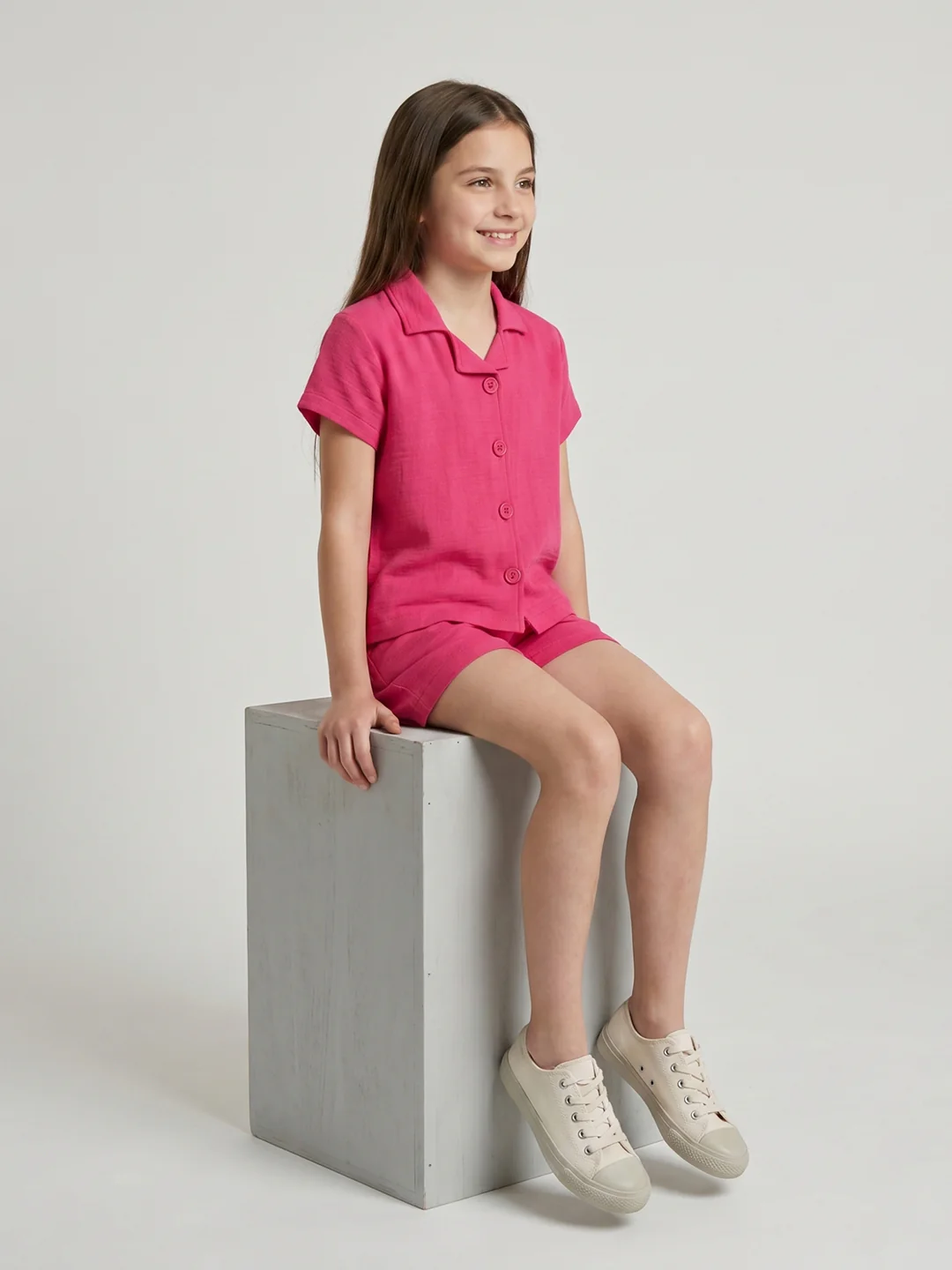 Girls Magenta Solid Round Neck Half Sleeve Cords Set - Image 5