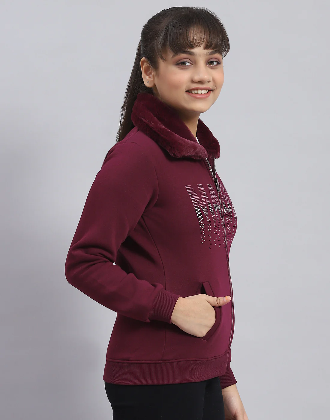 Girls Maroon Printed Collar Full Sleeve Sweatshirt - Image 5