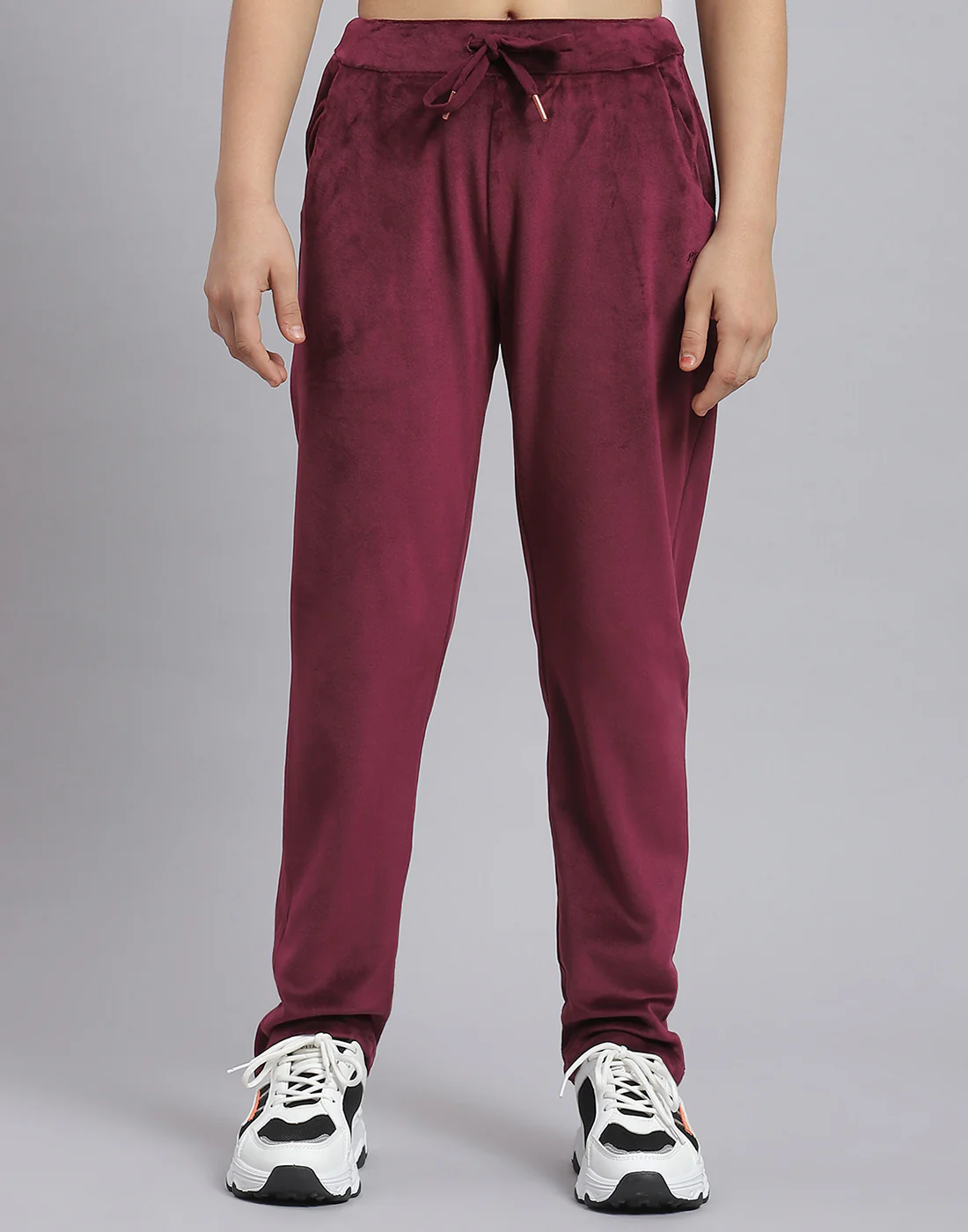 Girls Maroon Solid Hooded Full Sleeve Tracksuit - Image 7