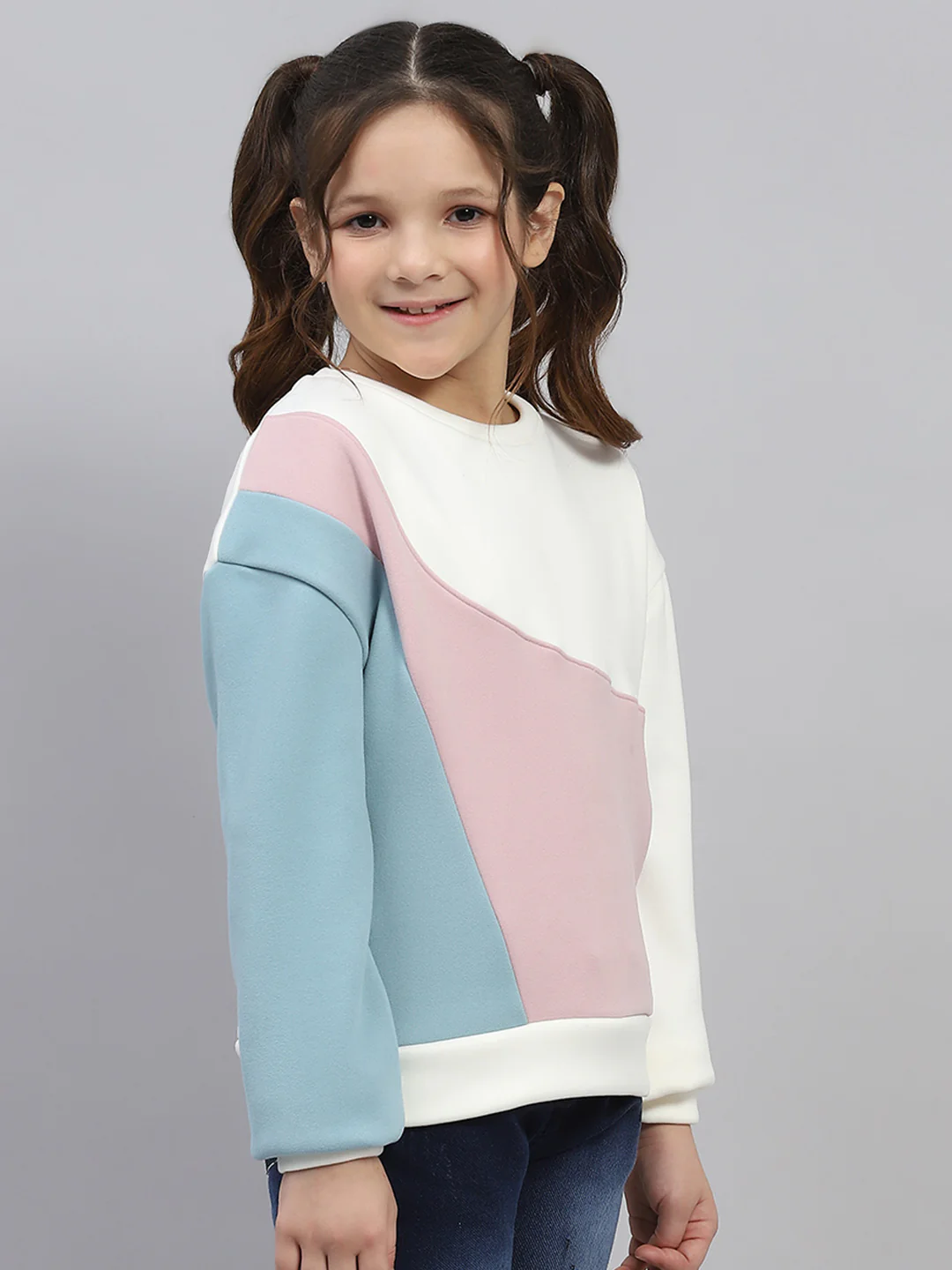 Girls Multicolor Solid Round Neck Full Sleeve Sweatshirt - Image 4