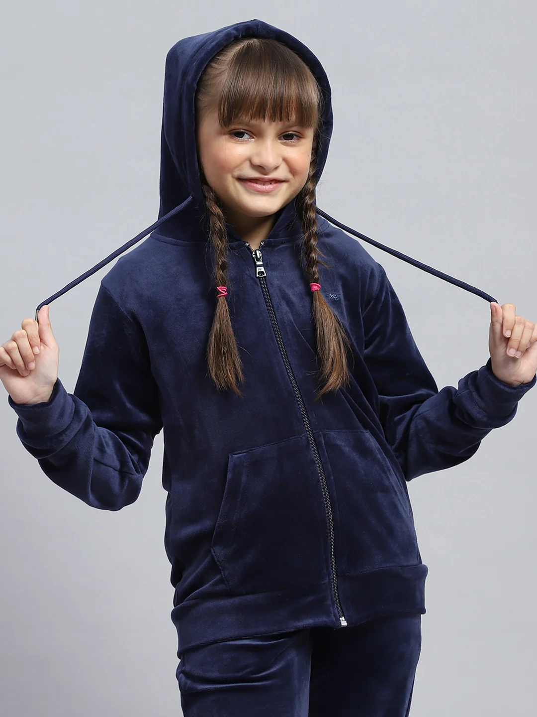 Girls Navy Blue Solid Hooded Full Sleeve Tracksuit - Image 6