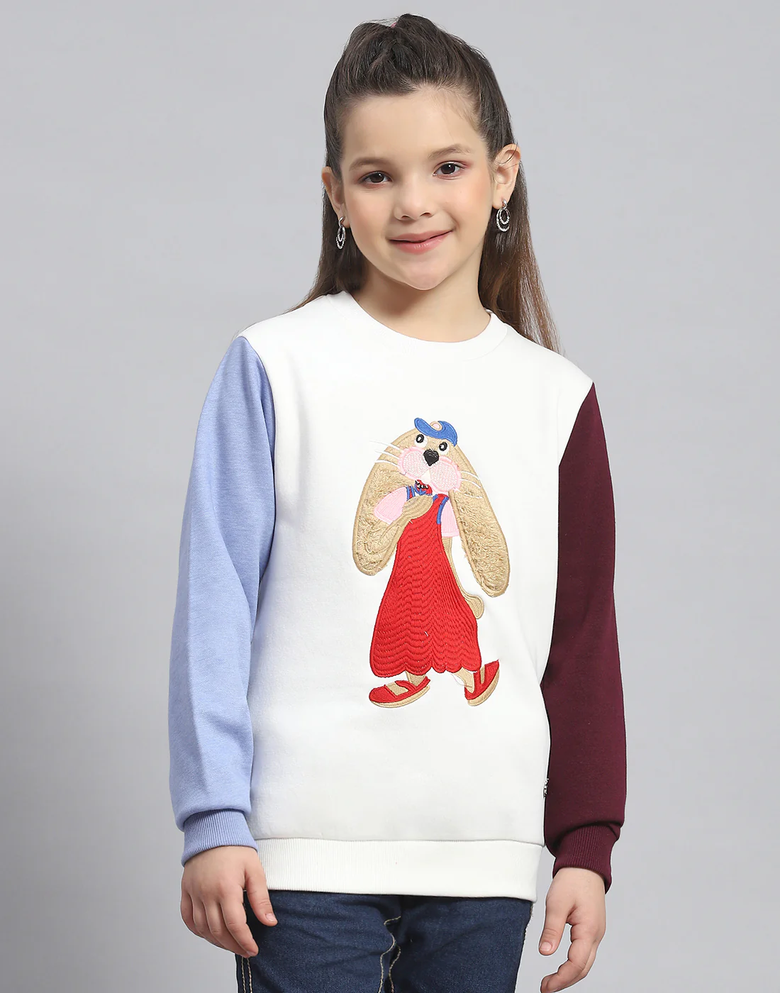 Girls Off White Embroidered Round Neck Full Sleeve Sweatshirt - Image 2