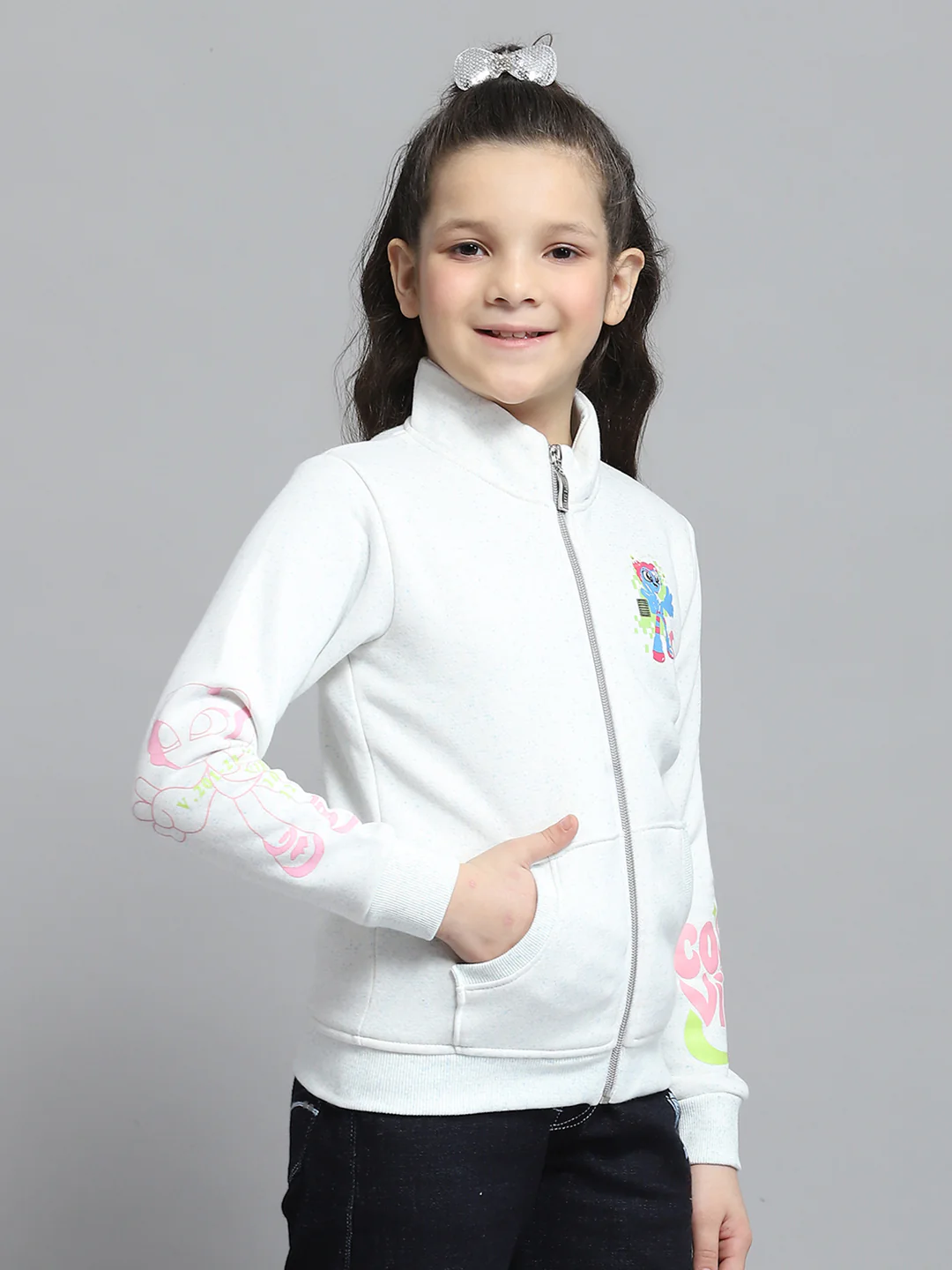 Girls Off White Printed Mock Neck Full Sleeve Sweatshirt - Image 4