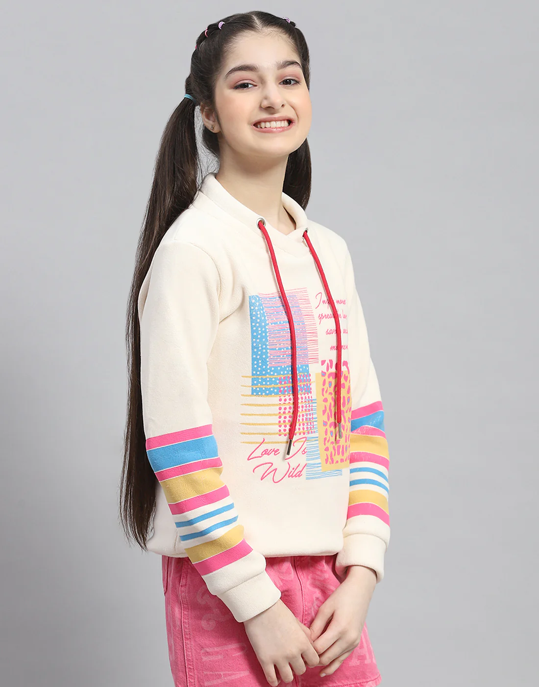 Girls Off White Printed Round Neck Full Sleeve Sweatshirt - Image 4