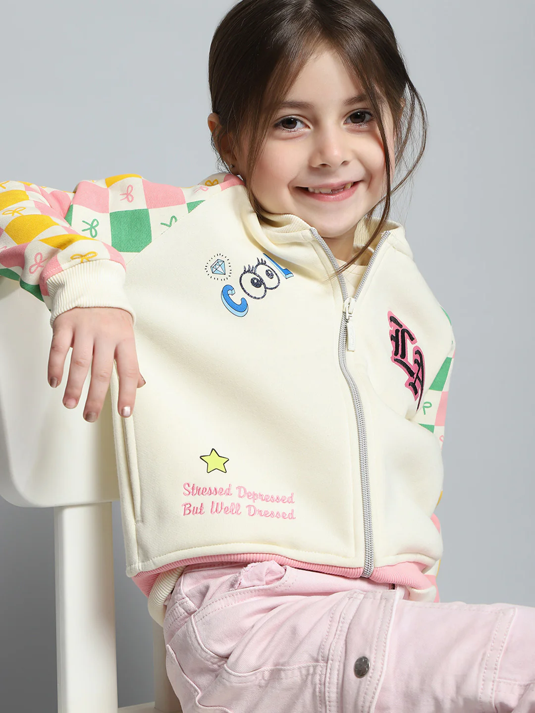 Girls Off White Printed Round Neck Full Sleeve Sweatshirt - Image 6