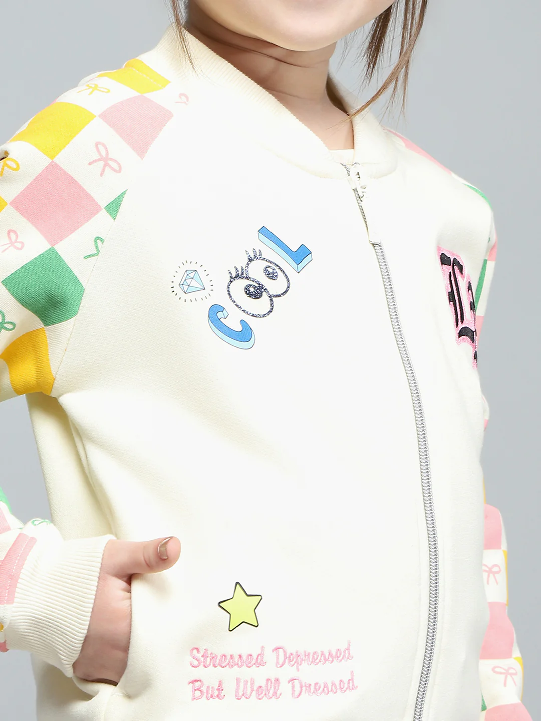 Girls Off White Printed Round Neck Full Sleeve Sweatshirt - Image 7