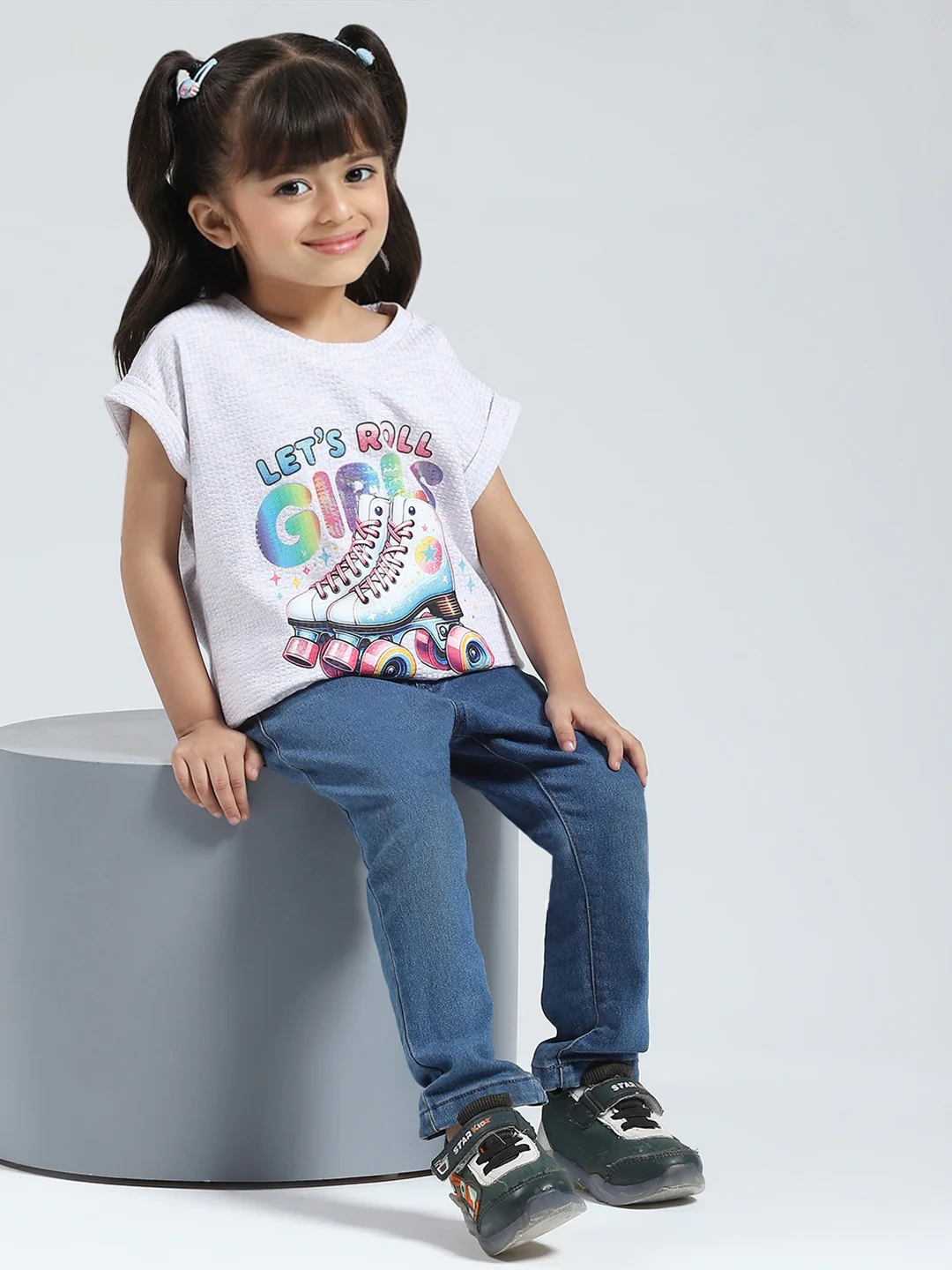 Girls Off White Printed Round Neck Half Sleeve Top - Image 2