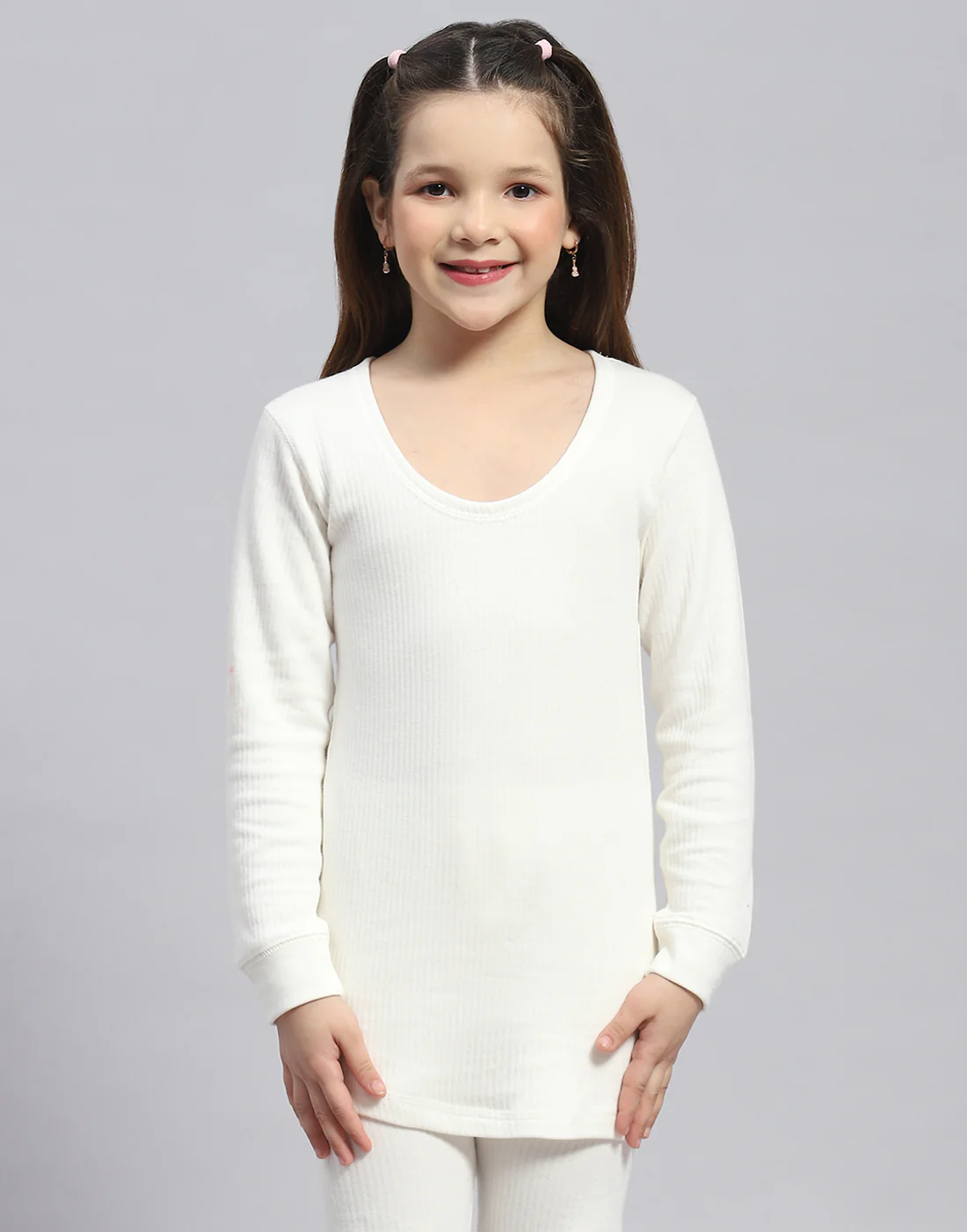 Girls Off White Solid Round Neck Full Sleeve Thermal Vest - Image 2