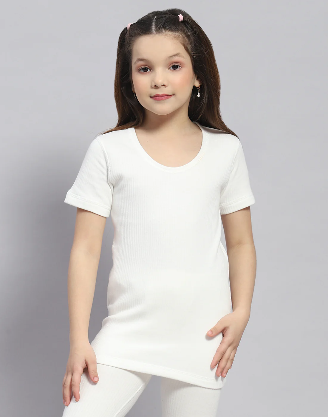 Girls Off White Solid Round Neck Half Sleeve Thermal Vest - Image 2