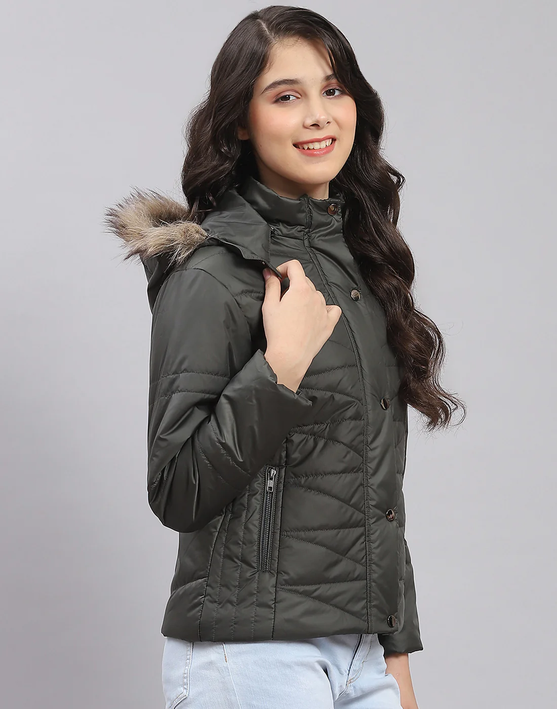 Girls Olive Solid Hooded Full Sleeve Girls Jacket - Image 4