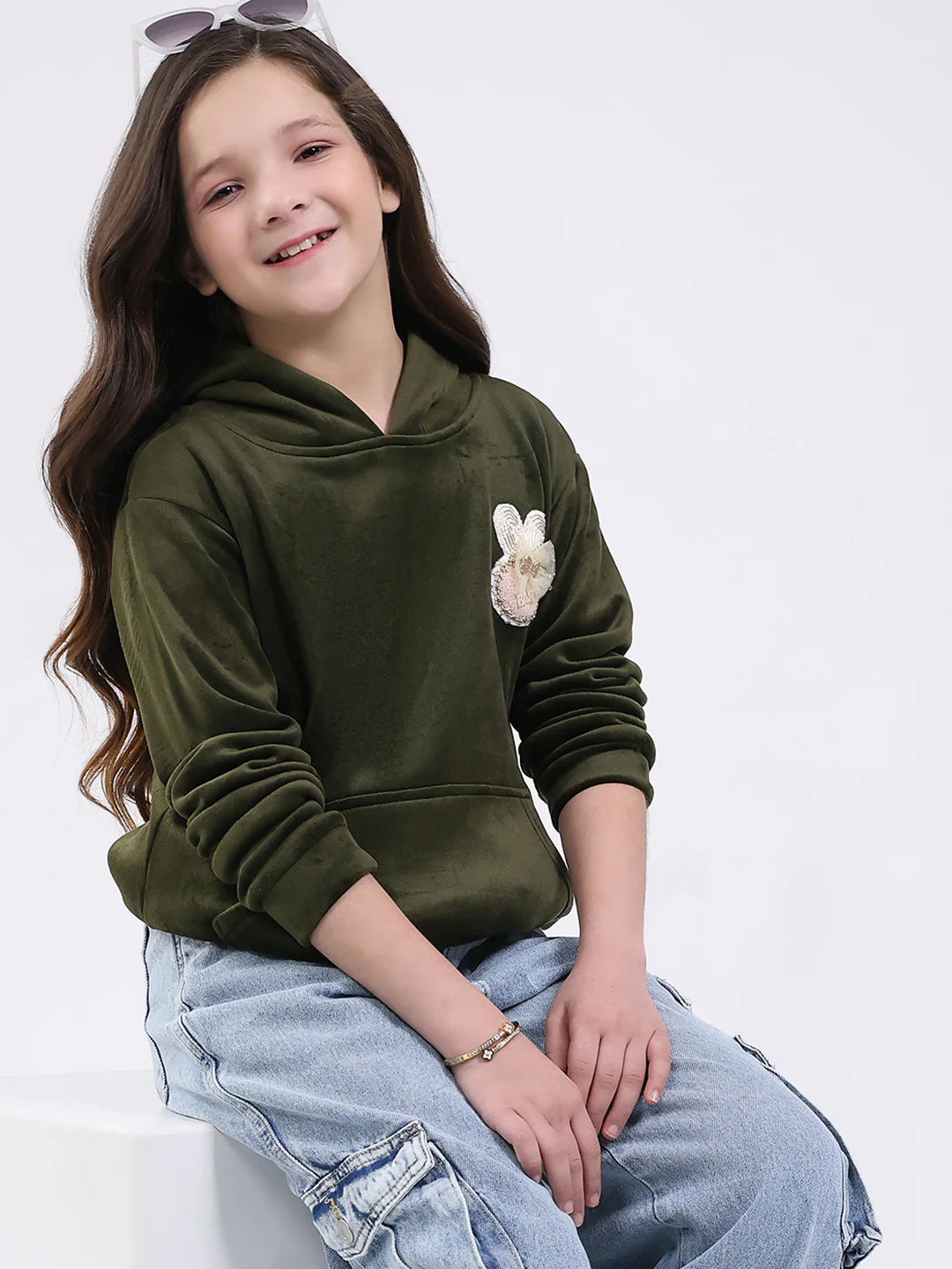 Girls Olive Solid Hooded Full Sleeve Sweatshirt - Image 6