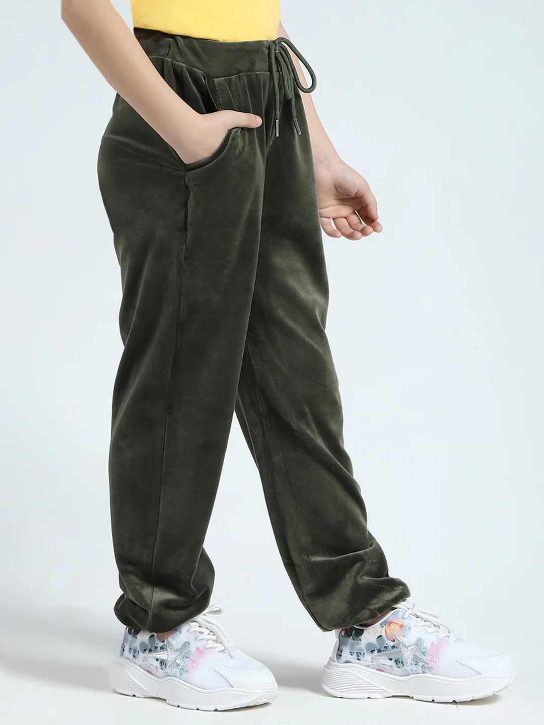 Girls Olive Solid Regular Fit Lower - Image 4