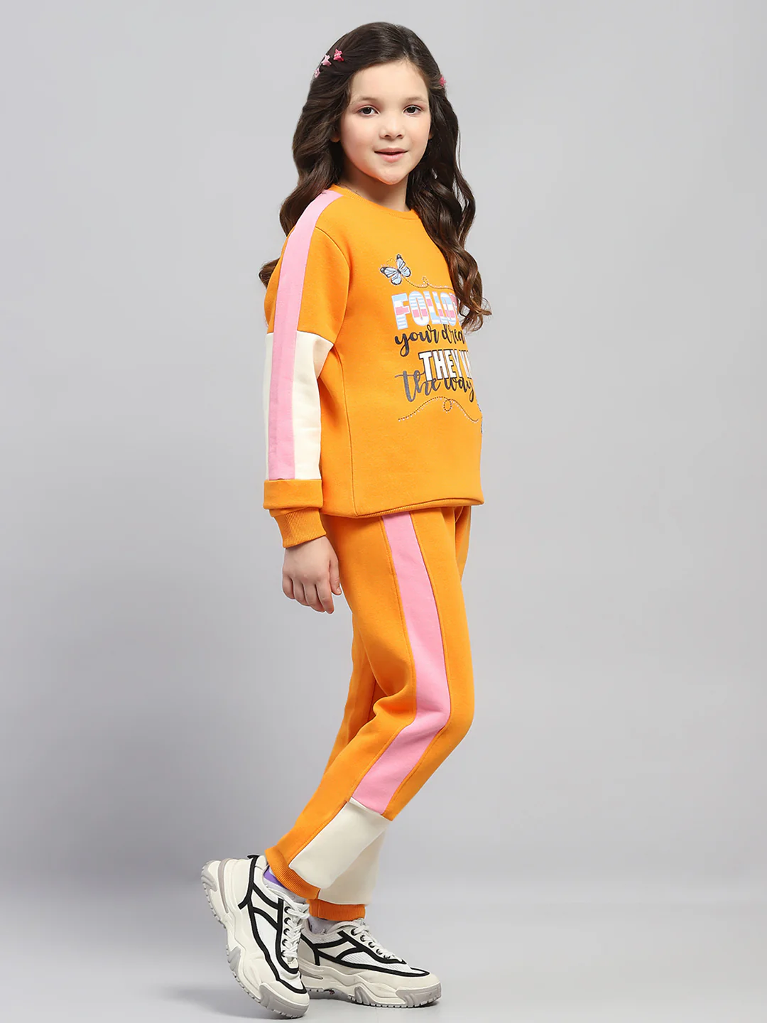 Girls Orange Printed Round Neck Full Sleeve Tracksuit - Image 4
