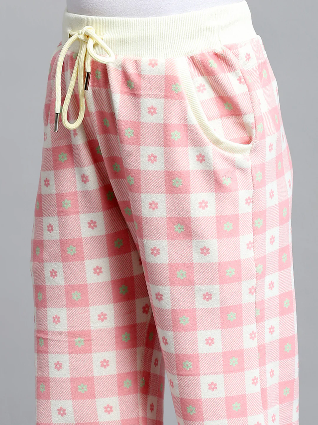 Girls Peach Printed Round Neck Full Sleeve Tracksuit - Image 8