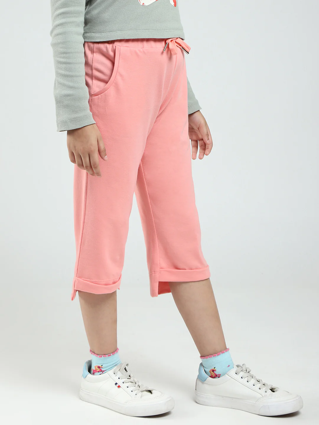 Girls Peach Solid Regular Fit Capri - Image 4