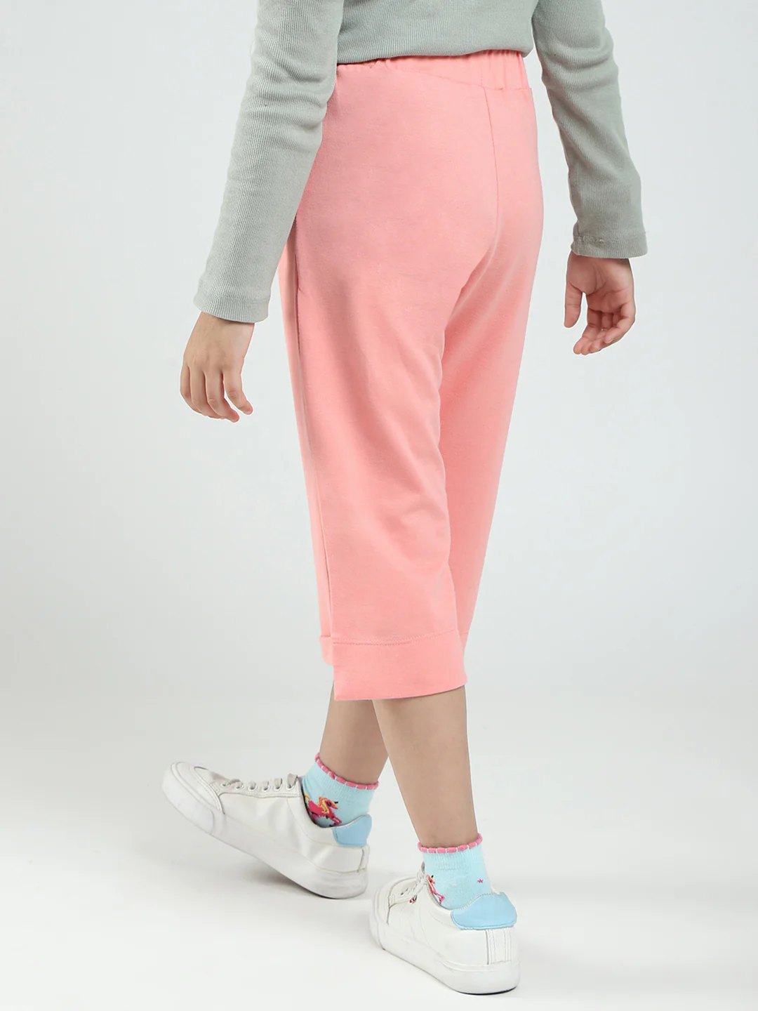 Girls Peach Solid Regular Fit Capri - Image 5