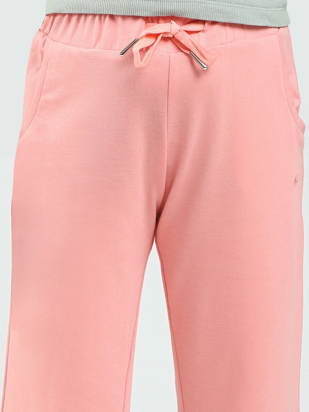 Girls Peach Solid Regular Fit Capri - Image 6