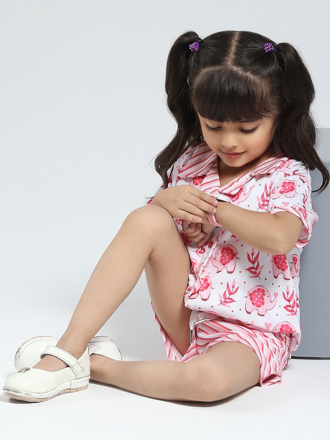 Girls Pink Printed Collar Half Sleeve Shorts Set - Image 2