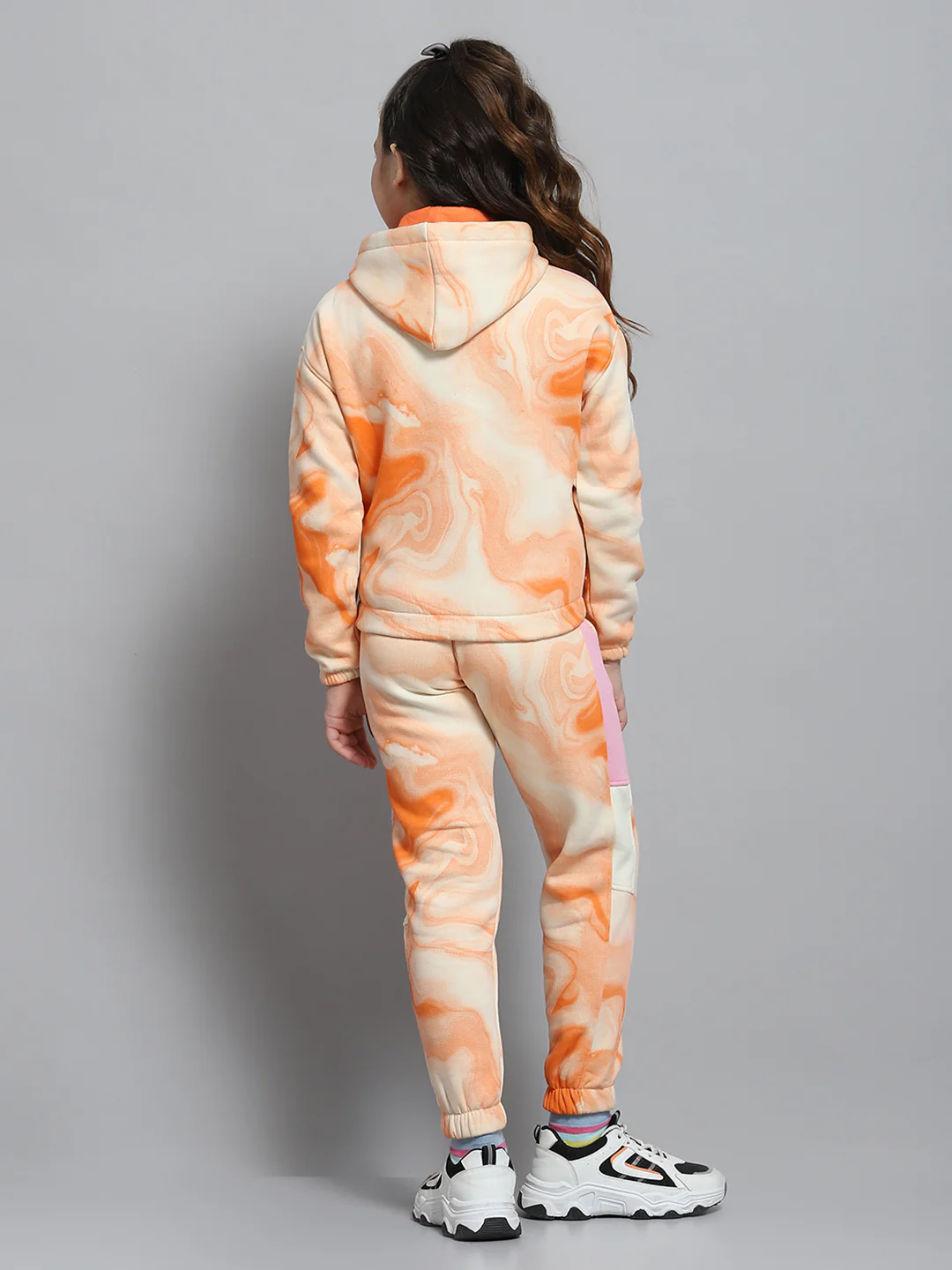 Girls Pink Printed Hooded Full Sleeve Tracksuit - Image 5