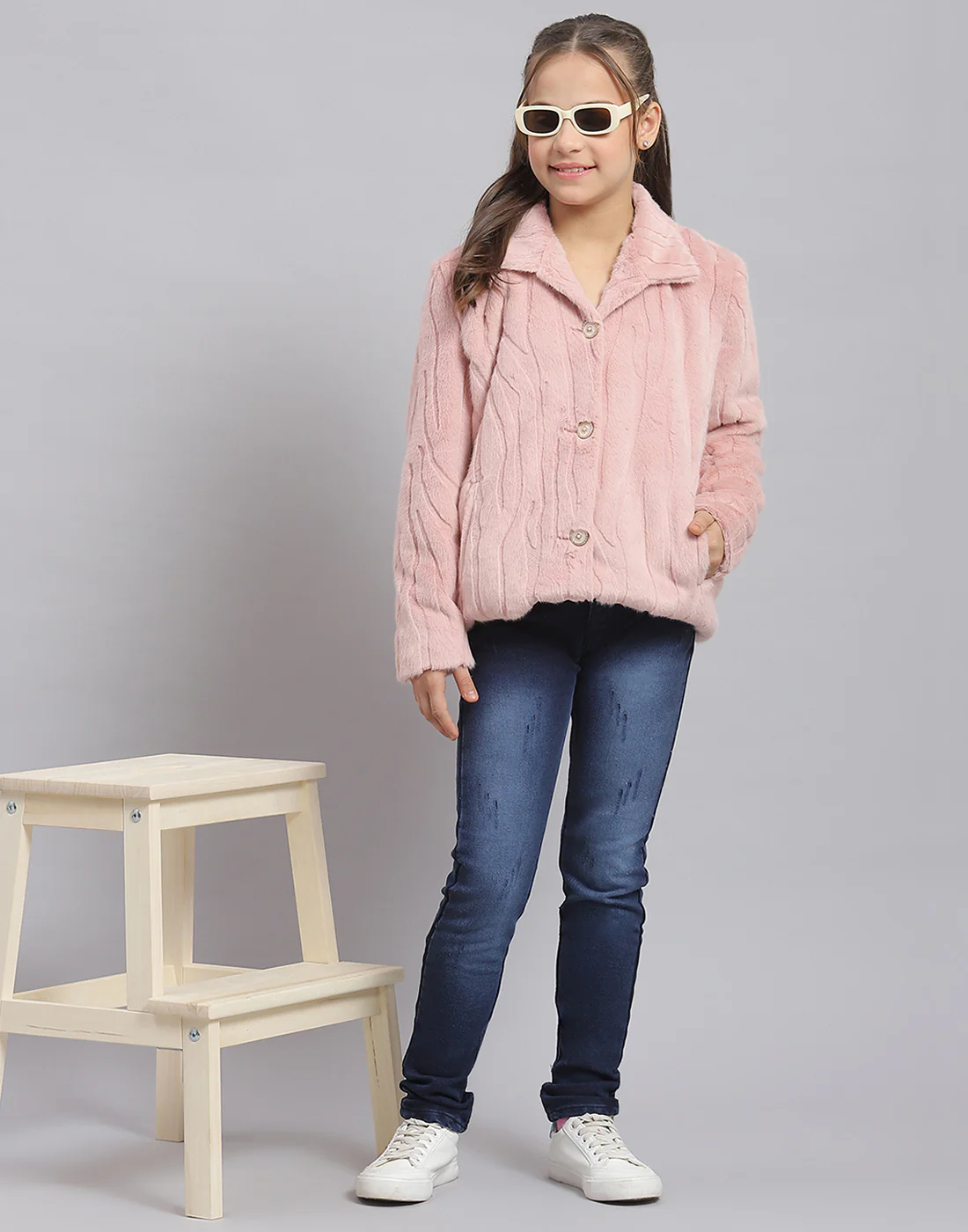 Girls Pink Self Design Collar Full Sleeve Coat - Image 2