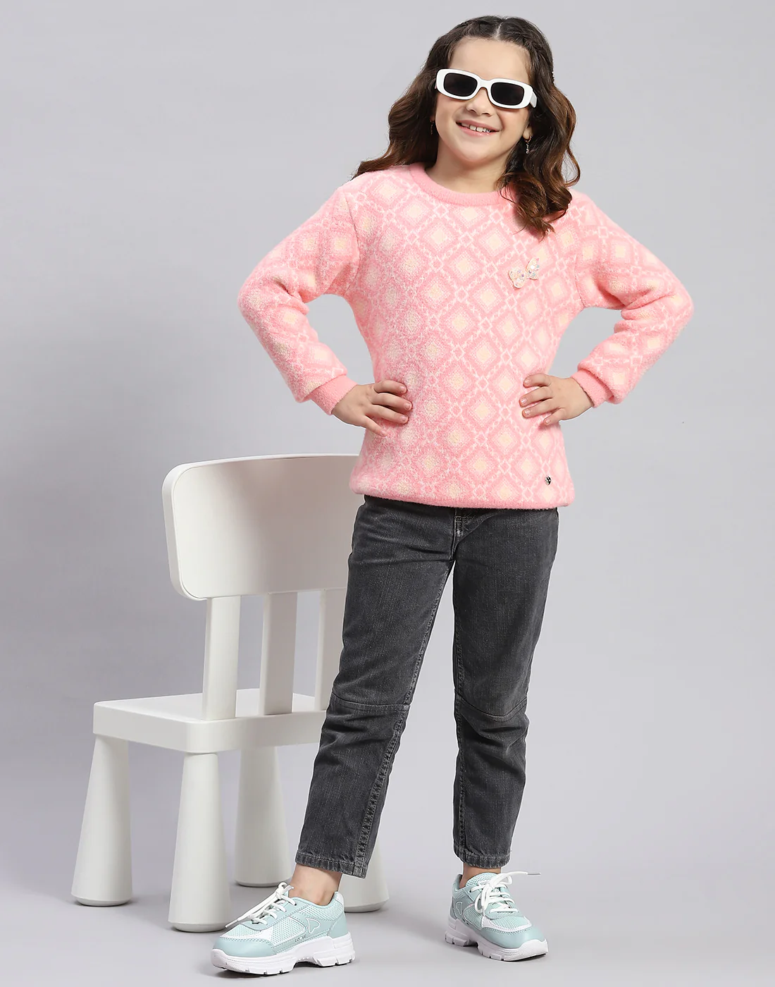 Girls Pink Self Design Round Neck Full Sleeve Sweater - Image 2